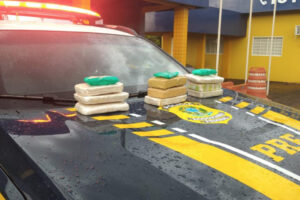 Casal suspeito de traficar cocaína avaliada em R$ 1 milhão é preso em Jataí