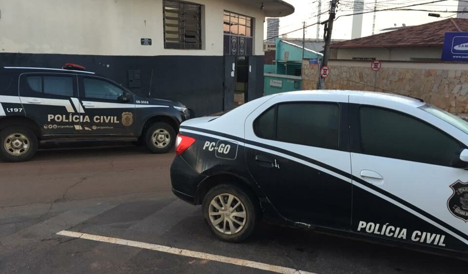 Caso foi registrado na Central de Flagrantes da Polícia Civil. (Foto: Jonathan Cavalcante/Mais Goiás)
