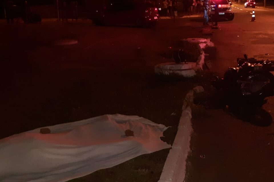 Motociclista morre após colisão com automóvel em rua de Goiânia