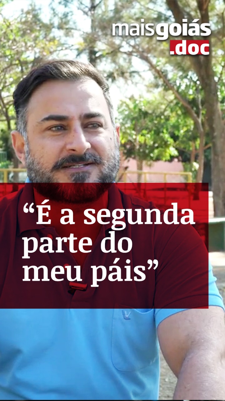 Homem concede entrevista