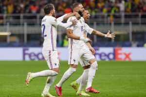 Jogadores da França comemoram gol contra a Espanha