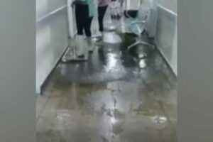 A forte chuva registrada na quinta (15) causou alagamento em um hospital de Caldas Novas e diversos outros estragos pelo estado de Goiás. (Foto: reprodução/Agência Press)