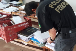PF investiga fraude em aposentadoria em Goiás: prejuízo chega a R$ 4 milhões