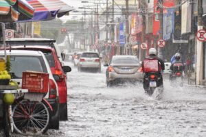 Goiás tem previsão de chuvas intensas para feriado prolongado