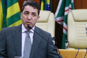 Corregedoria da PM abre inquérito contra vereador Cabo Senna por manifestações contra Caiado