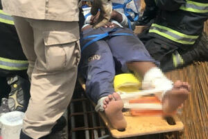 Trabalhador cai de estrutura e tem perna perfurada por vergalhão em Goiânia