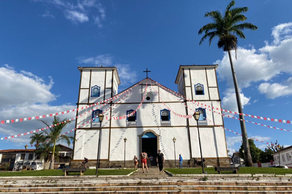 Grupo quer cercar Igreja Matriz de Pirenópolis contra 