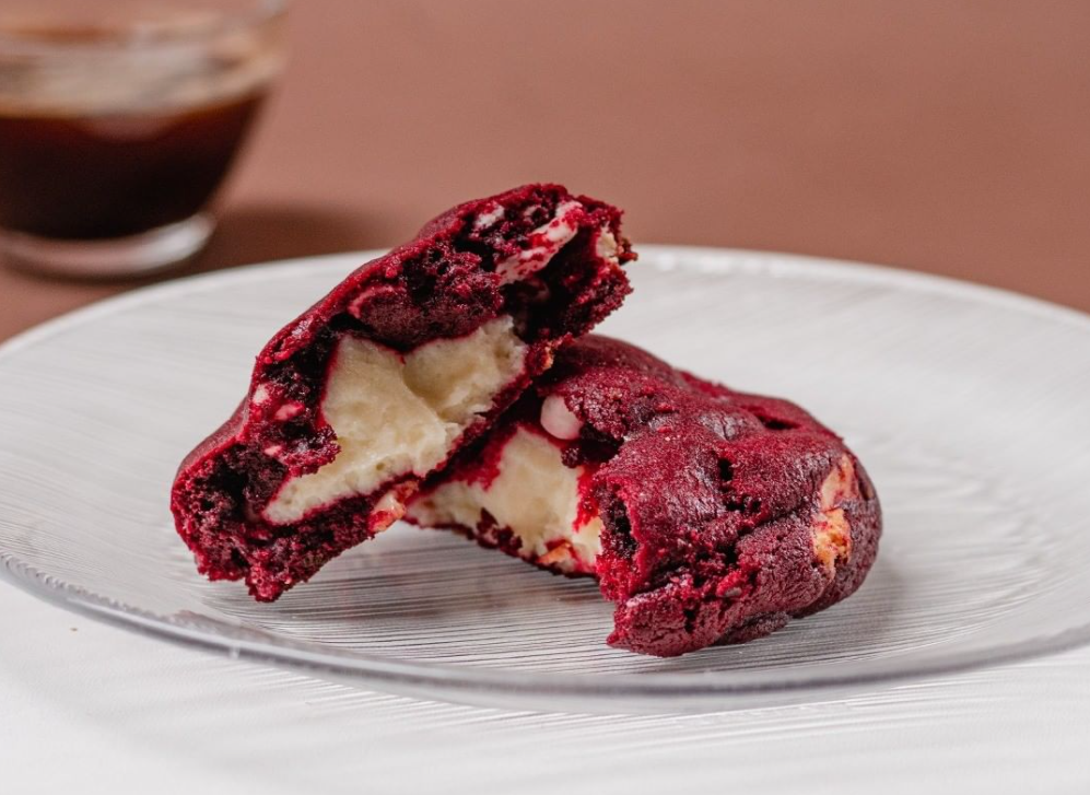 Red Velvet recheado com cream cheese, opção entre os cookies em Goiânia 