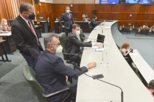 Assembleia aprova projeto que autoriza Goiás a pegar empréstimo de R$ 2,8 bi