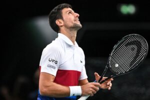 Novak Djokovic durante partida de tênis
