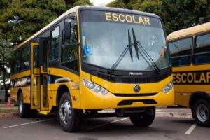 Ministério Público apreende 7 veículos de transporte escolar por irregularidades, em Goiás