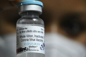 A agência não recomenda a aplicação em grávidas. OMS aprova uso emergencial da vacina Covaxin para Covid-19
