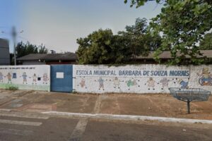 Estudante de 12 anos é apreendida após atacar colega e coordenadora com caneta, em Goiânia