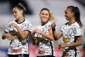 Corinthians vence no feminino