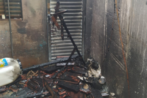 Homem incendeia a própria casa por não aceitar o fim do relacionamento em Mozarlândia