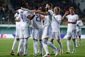 Jogadores do Real Madrid comemoram gol na Liga dos Campeões
