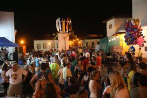 Maíra Lemos, Heróis de Botequim e desfiles das escolas de samba Cidade de Goiás terá carnaval com shows e escolas de samba; programação