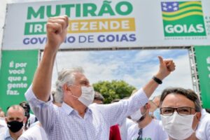 Mutirão realizado pelo governador Ronaldo Caiado (Foto: Governo de Goiás)