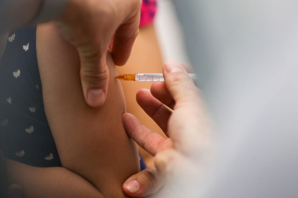 Total de vacinados com dose de reforço chega a 13,7% em Goiás (Foto: Marcelo Camargo - Agência Brasil)