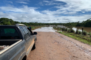 Estrada que liga Trombas a Porangatu é liberada após dois dias sem chuvas (Foto: Reprodução)