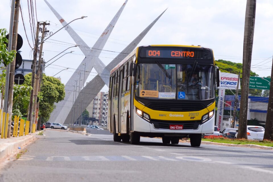 Assembleia aprova multa para assédio em serviços de transporte, em Goiás