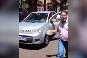 Irritado com caminhão de lixo, homem agride e ameaça garis no Paraná