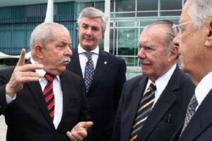 De Sarney a Temer, antigos mandatários assumem papel de negociação e de protagonismo eleitoral Bolsonaro debate de 2022 Ex-presidentes