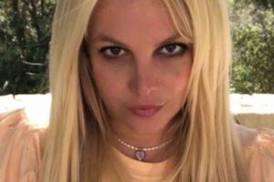 cantora Ela desativou comentários na foto publicada na rede social. Britney Spears compartilha foto nua no Instagram: 'Mulher livre'