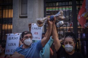 São Paulo registra protestos contra a fome em pelo menos 15 bairros