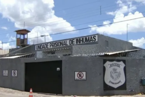 Diretor e três policiais penais de Inhumas foram afastados após denúncias de tortura