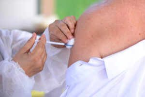Estoque de vacina contra H3N2 zeram em postos de Rio Verde