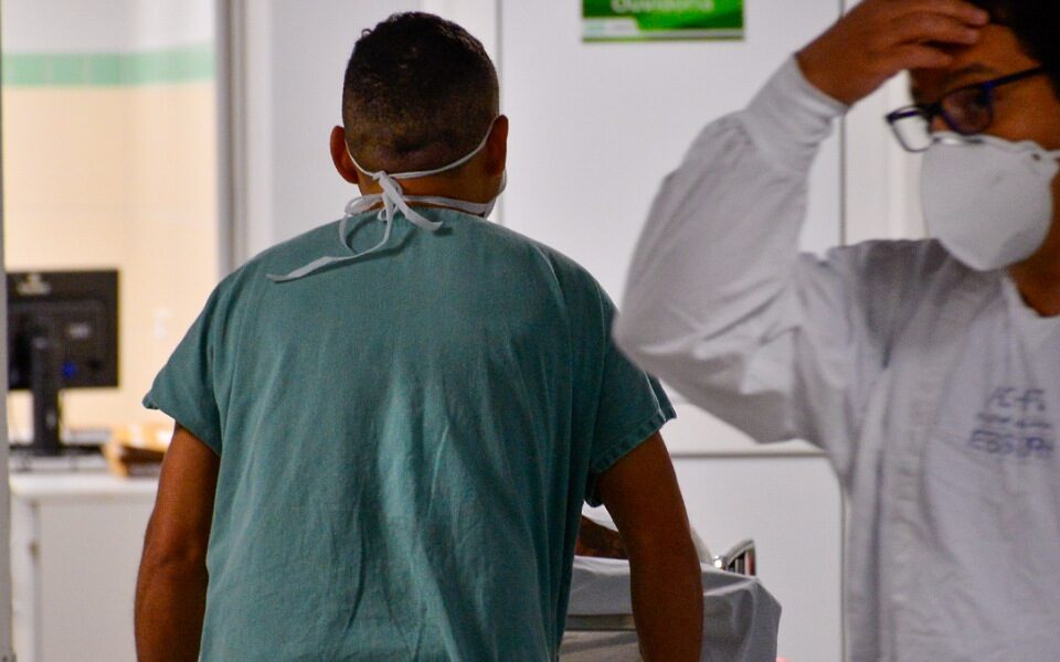 Prefeitura de Goiânia prorroga contratos de trabalhadores da saúde por 120 dias