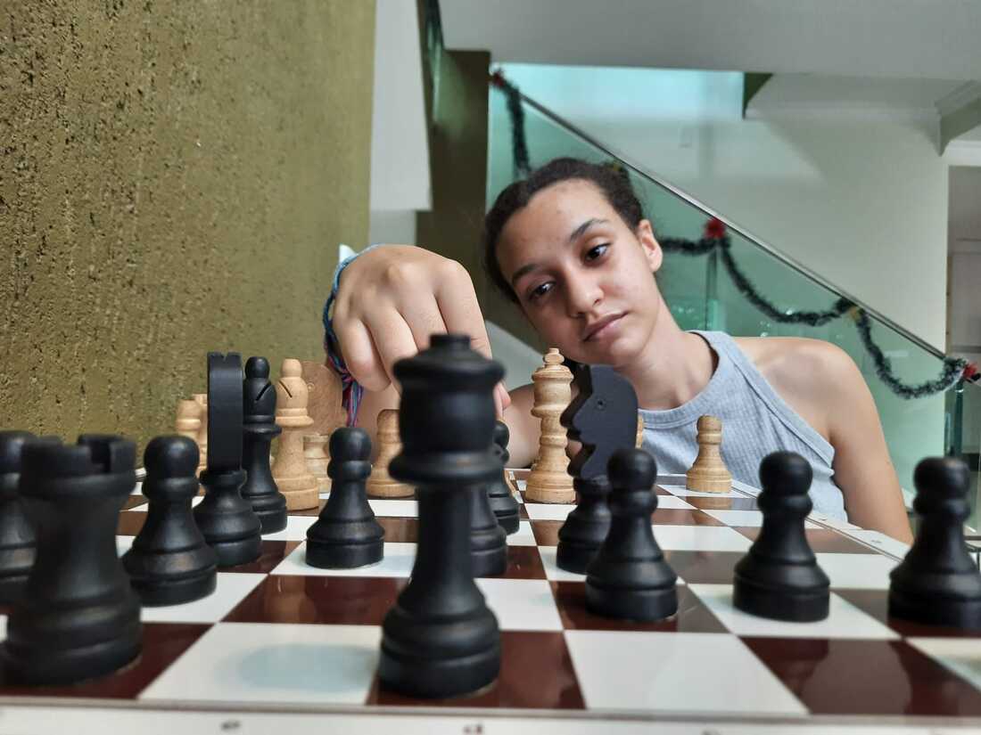 Campeã de xadrez elogia 'Gambito da Rainha' e quer mais mulheres