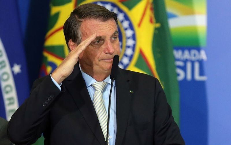 Moraes dá até 28/01 para Jair Bolsonaro depor sobre vazamento de inquérito de ataque hacker ao TSE. Presidente ataques ao STF e a ministros Bolsonaro deve conceder perdão a policiais e militares em indulto natalino