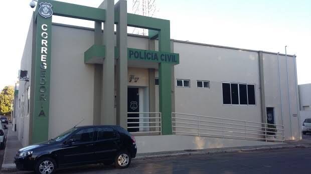 Ex-diretor da Polícia Civil de Goiás é alvo de operação da corregedoria nesta quarta-feira (22)