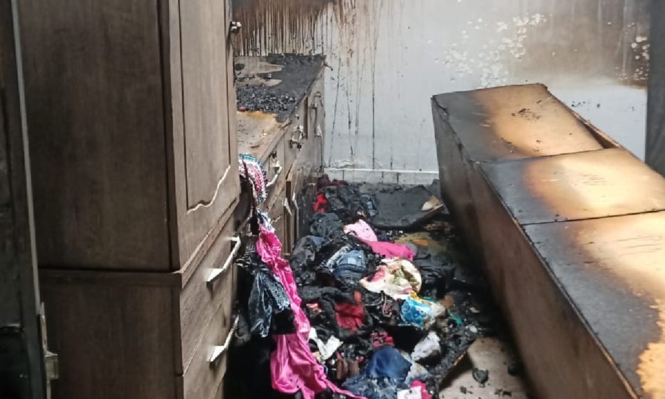 Incêndio atinge casa e destrói quarto em Catalão