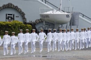 Marinha abre concurso para 960 vagas de nível médio; veja como participar