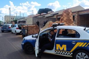 Três homens são presos por furto de 700 tijolos em Aparecida de Goiânia (Foto: GCM - Divulgação)
