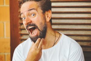 Rogério Vilela em Goiânia: humorista se apresenta em Goiânia no Goiânia Comedy Club