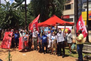 Sindicato distribui 2 mil manifestos em defesa da Seguridade Social em Goiânia