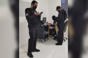 Executivo preso por armazenar pornografia infantil é solto após pagar fiança de R$12 mil em Goiânia