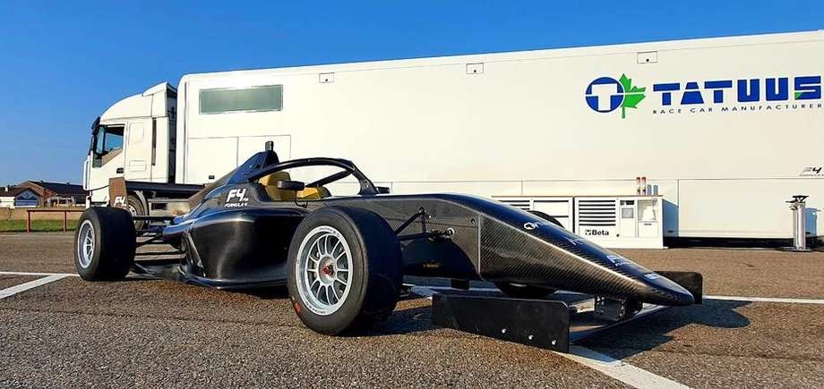 Modelo de carro da Fórmula 4