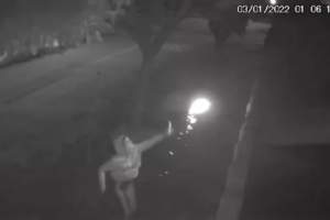 Mulher atira bomba em quintal de casa em Anápolis e coloca bebê em risco