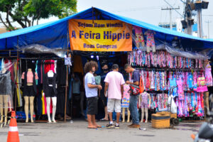 Feira Hippie deixa de funcionar às sextas-feiras e feirantes se mobilizam em Goiânia (Foto: Jucimar de Sousa - Mais Goiás)