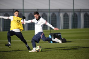 Messi treinando no PSG