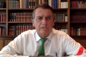 Bolsonaro diz que vai dar “solução parcial” para permitir que MEIs renegociem dívidas