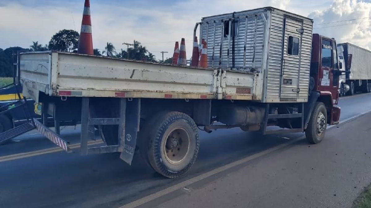 Cinco pessoas morreram em acidentes nas BRs de Goiás neste fim de semana