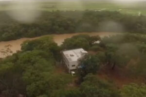 Situação de emergência: Flores de Goiás tem 300 famílias isoladas por causa das chuvas