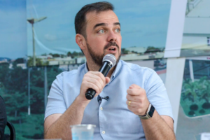 Gustavo Mendanha reabre diálogo com PL e reúne mais 5 partidos da oposição em Goiás