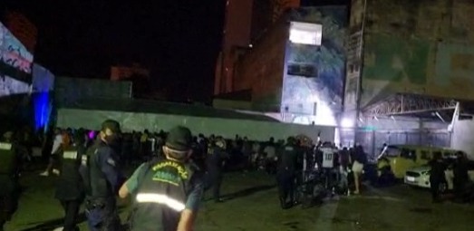 A Fiscalização encerrou, na madrugada deste sábado (26), uma festa clandestina com mais de 300 pessoas no Beco da Codorna, em Goiânia. (Foto: divulgação/Seplanh)